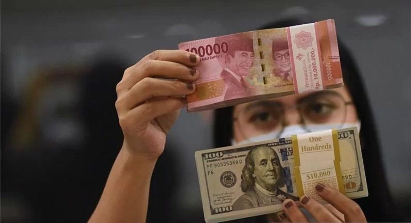 Depresiasi Rupiah, Fundamental Ekonomi dan Sentimen Pasar