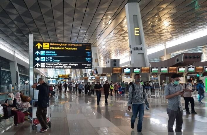 Cuaca Buruk, 109 Penerbangan di Bandara Soetta Tertunda
