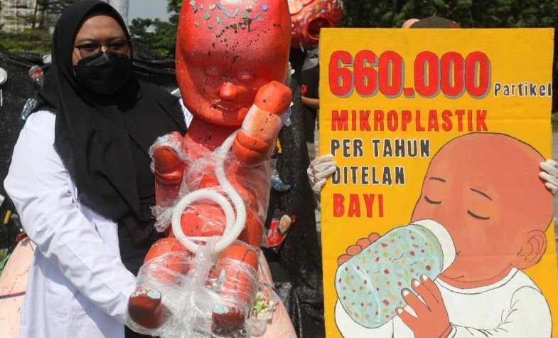 Bahaya Hirup Mikroplastik dalam Jangka Lama, Penyakit Paru Mengintai