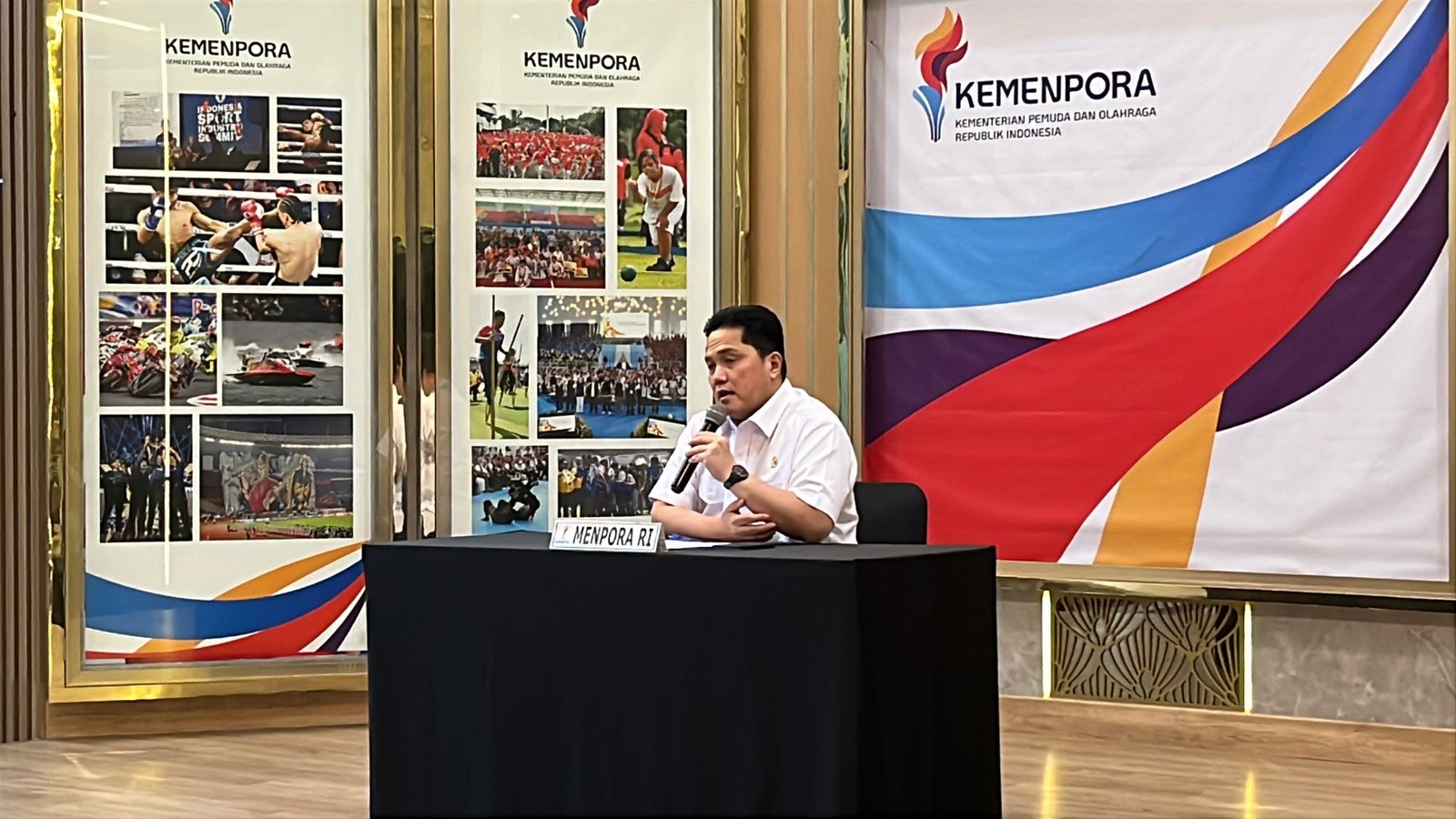 Menpora Pastikan Komunikasi dengan IOC Tetap Terbuka