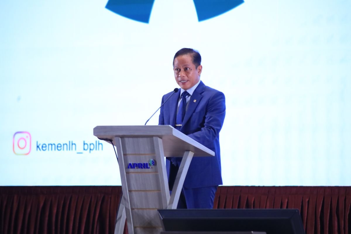 Menteri LH Hanif: Restorasi Gambut Jadi Fondasi Ketahanan Iklim Nasional