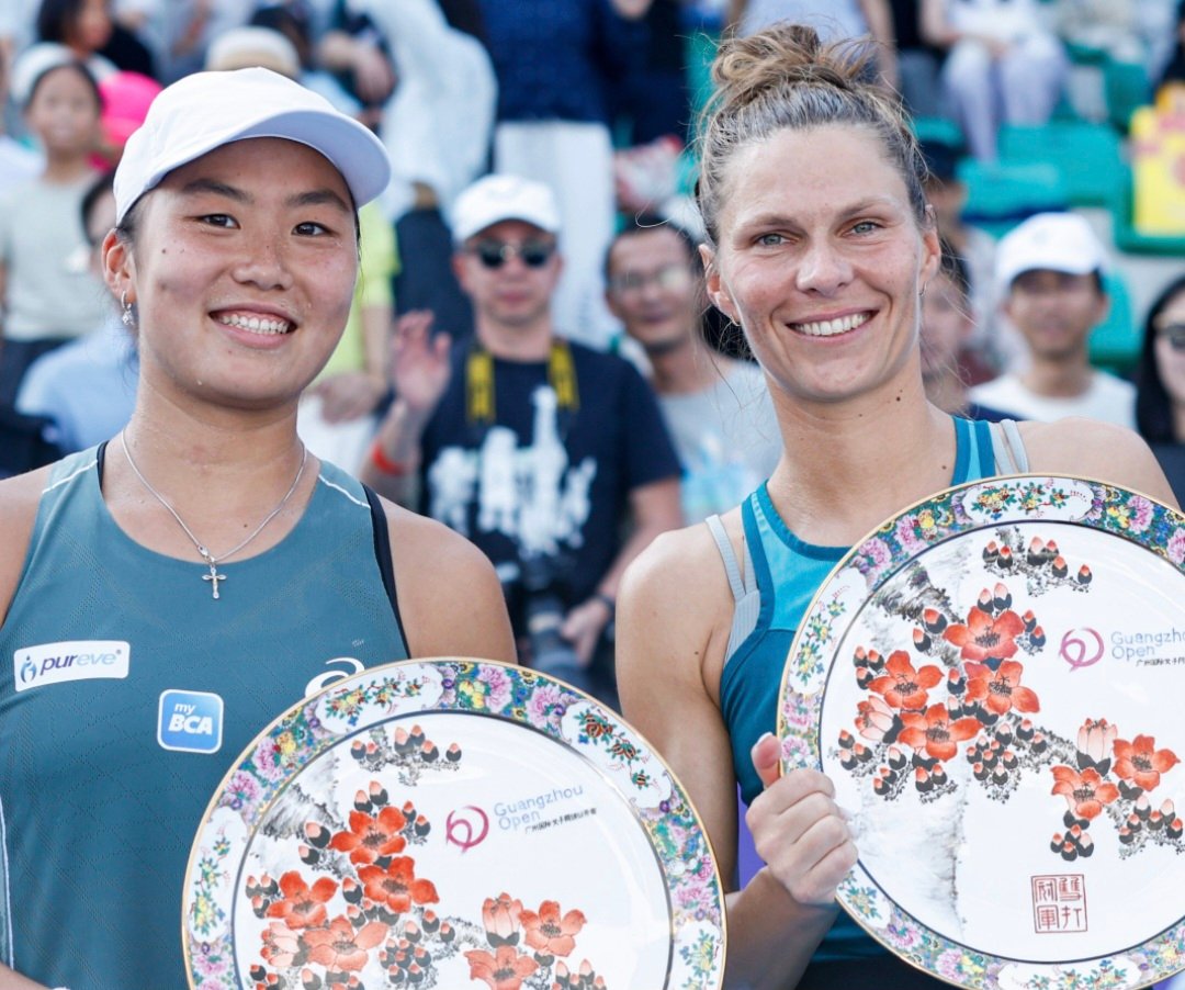 Janice Tjen Raih Gelar Ganda WTA Guangzhou Open 2025