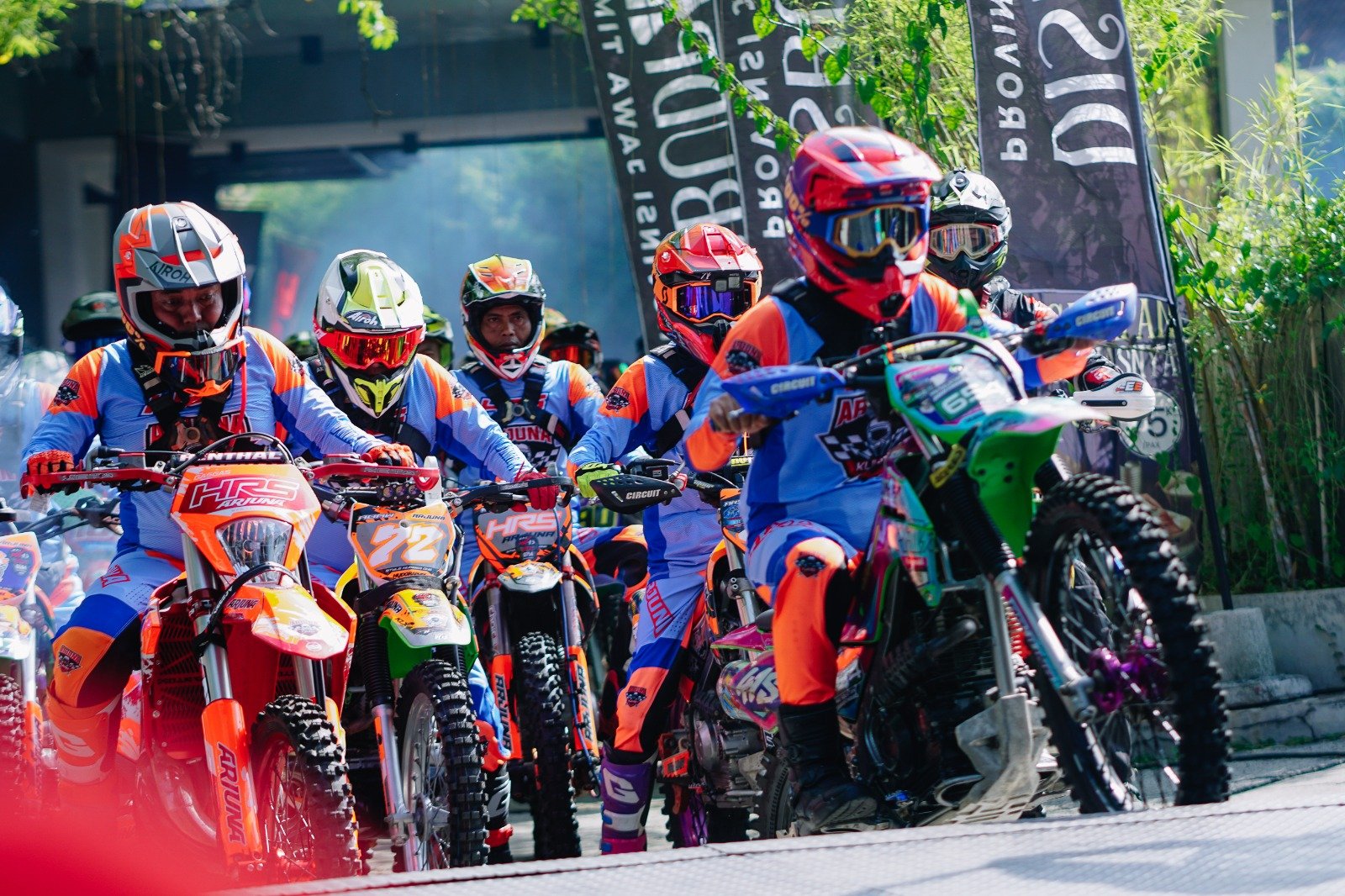 IPONE Hadir di Malang Adventure Trail 13: Dukung Semangat Petualang