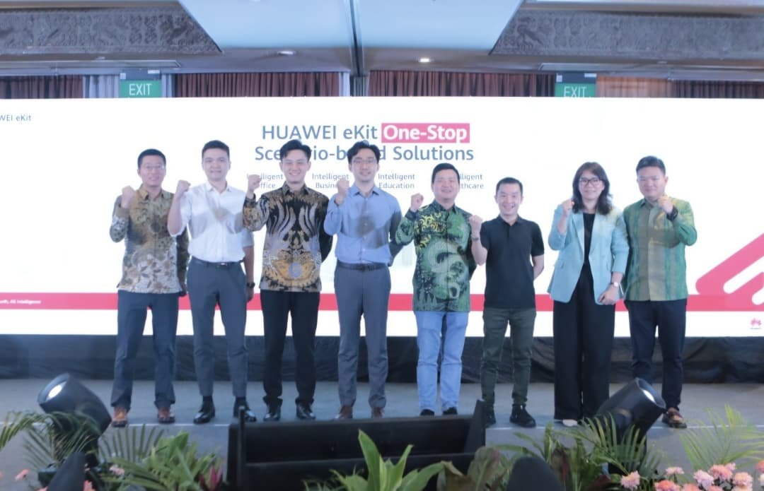 Transformasi Industri Semakin Nyata, Huawei Luncurkan eKit 4+10+N