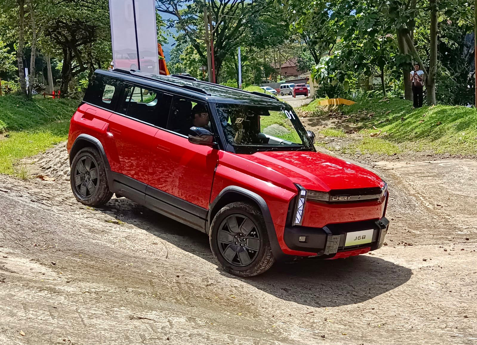 Chery J6T Punya Ground Clearance Tinggi dan Rangka Aluminium Anti-Korosi