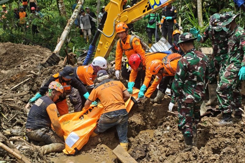 DPR Minta Pemerintah Optimalkan Pencarian Korban Longsor Banjarnegara