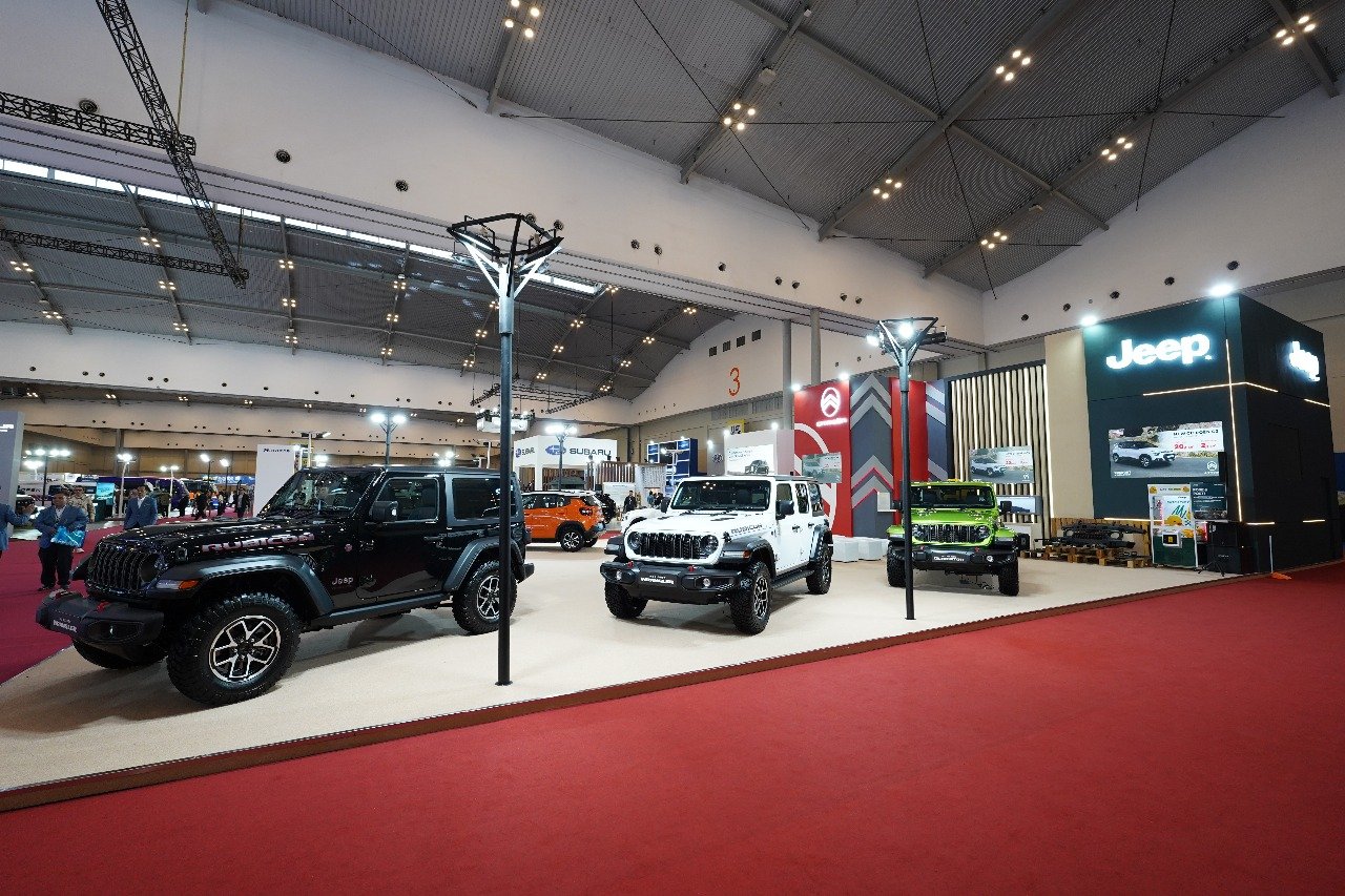 Jeep Hadir di GJAW 2025: Tampilkan Line-Up Lengkap Wrangler dan Gladiator