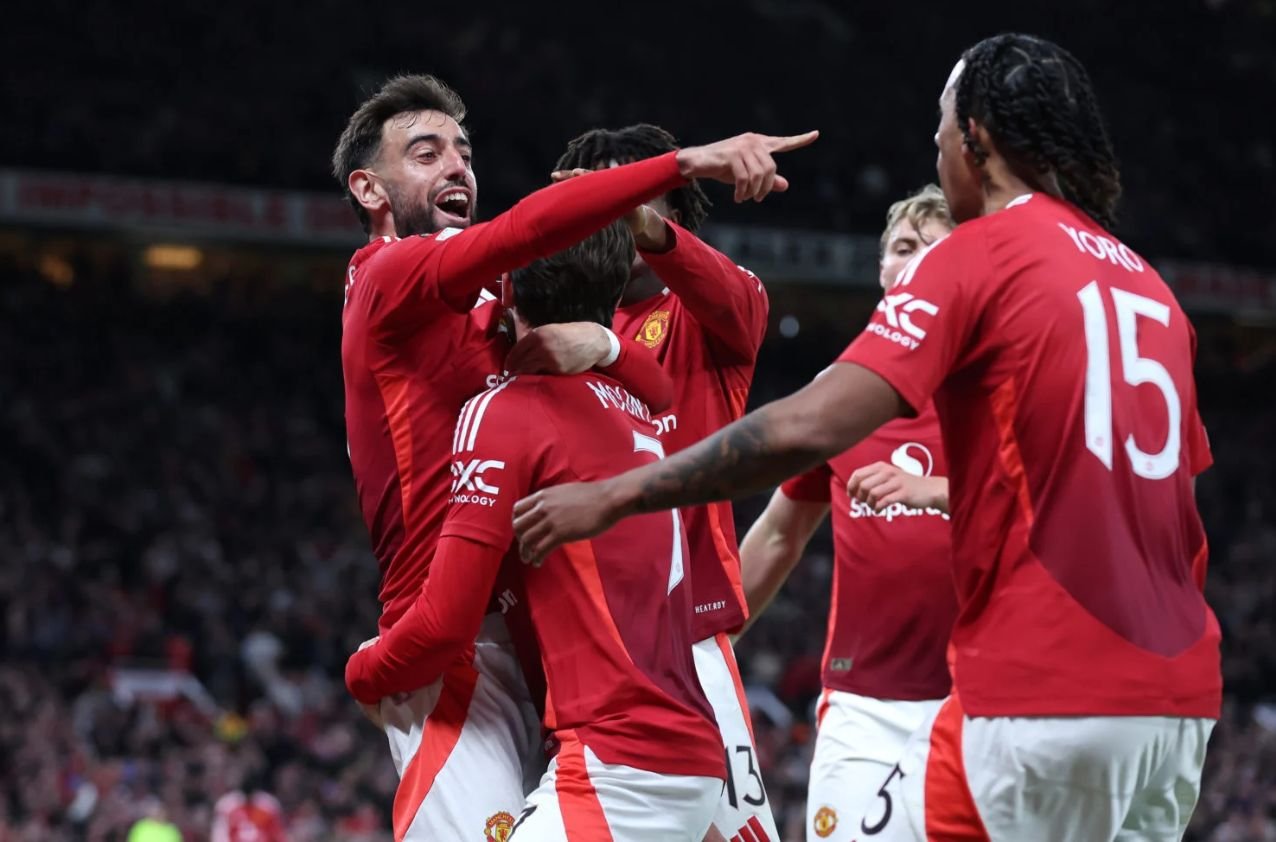 Main eFootball™ Bisa Nonton MU di Old Trafford, Begini Caranya!