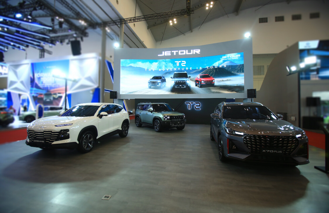 Jetour Perkuat Segmen SUV Keluarga di GJAW 2025 Lewat Dashing dan X70 Plus