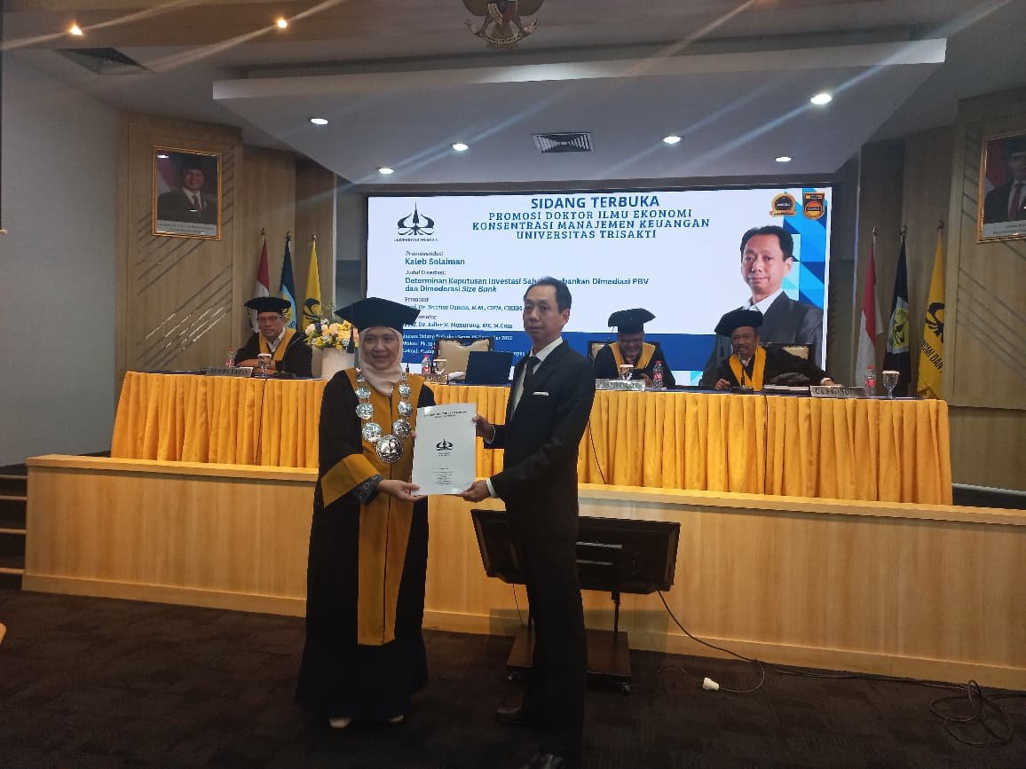 Kaleb Solaiman Raih Gelar Doktor dari Universitas Trisakti, Soroti Determinan Keputusan Investasi Saham Perbankan