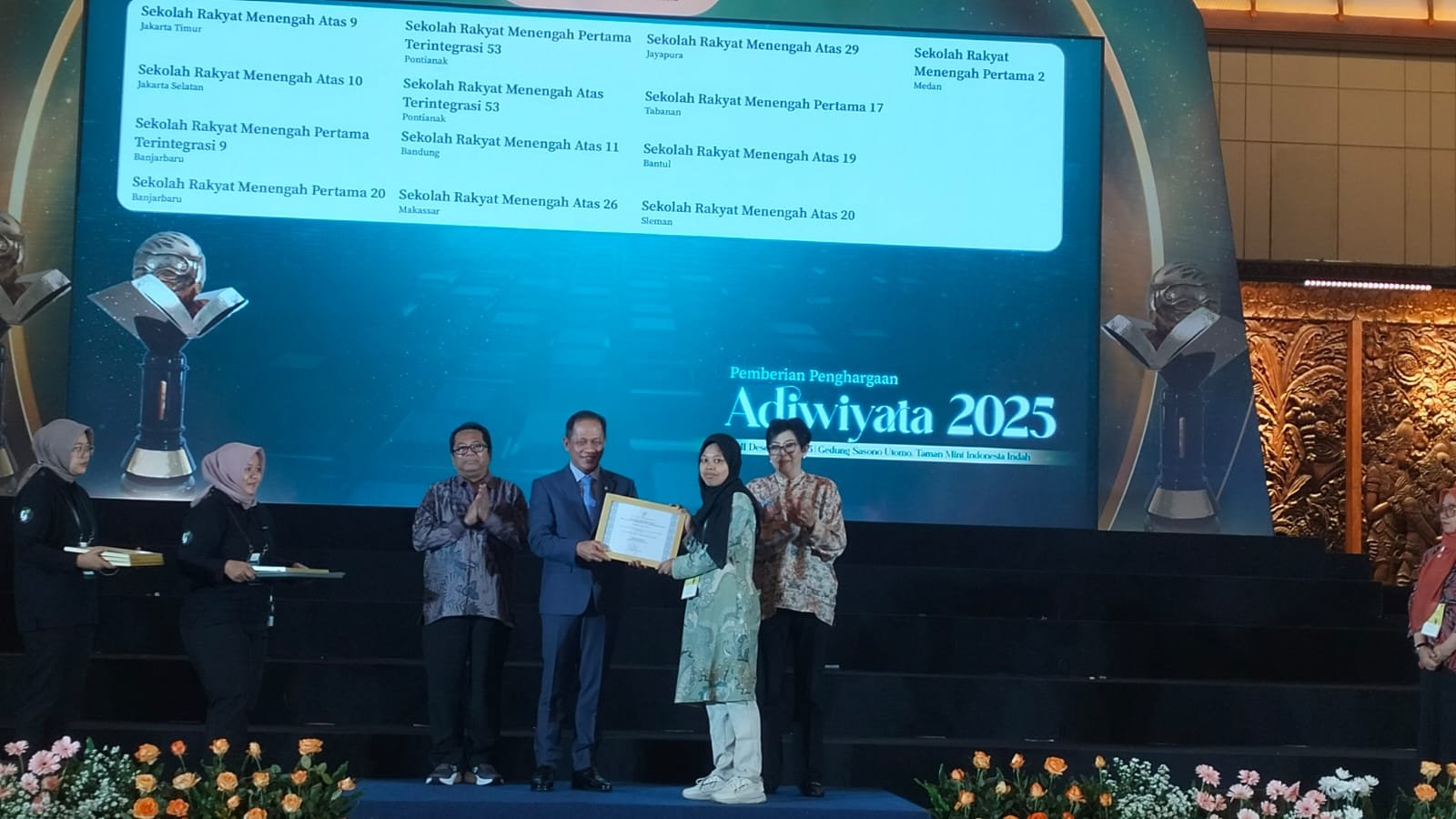 Penghargaan Adiwiyata 2025, Menteri LH Hanif Dorong Sekolah Lebih Peduli Lingkungan