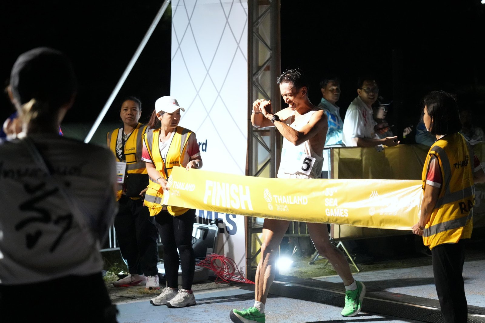 Indonesia Sapu Bersih Emas Marathon dan Jalan Cepat 20 Km SEA Games 2025