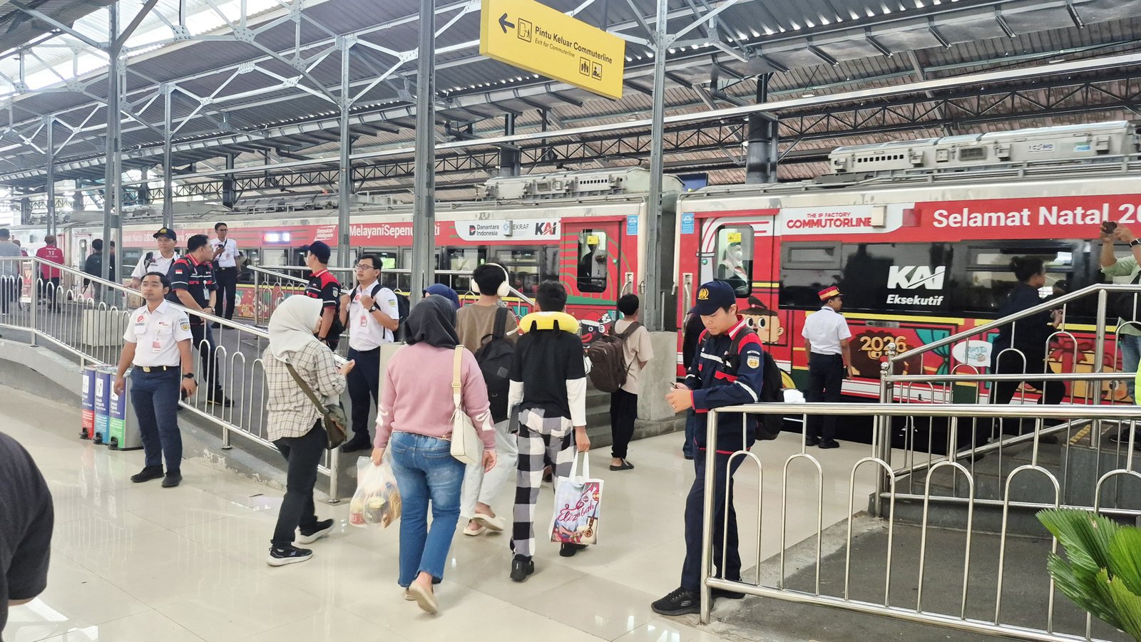 Lonjakan Penumpang saat Nataru, KAI Commuter Tambah Jadwal Yogyakarta–Palur