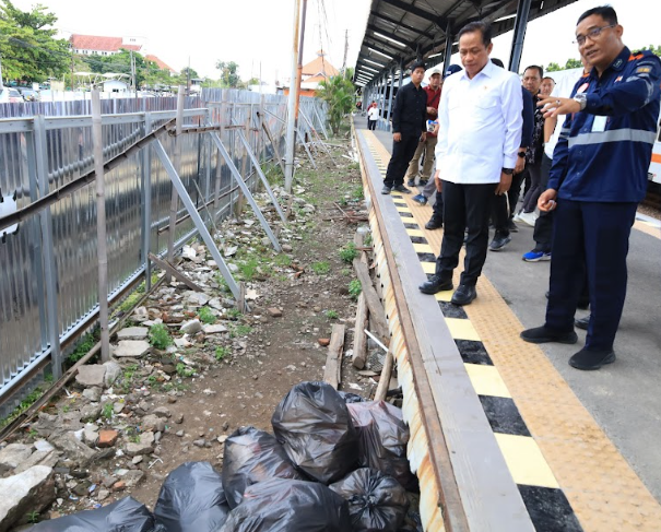 Menteri LH: Sampah Masalah Serius, Daerah Lalai Siap Disanksi Tegas