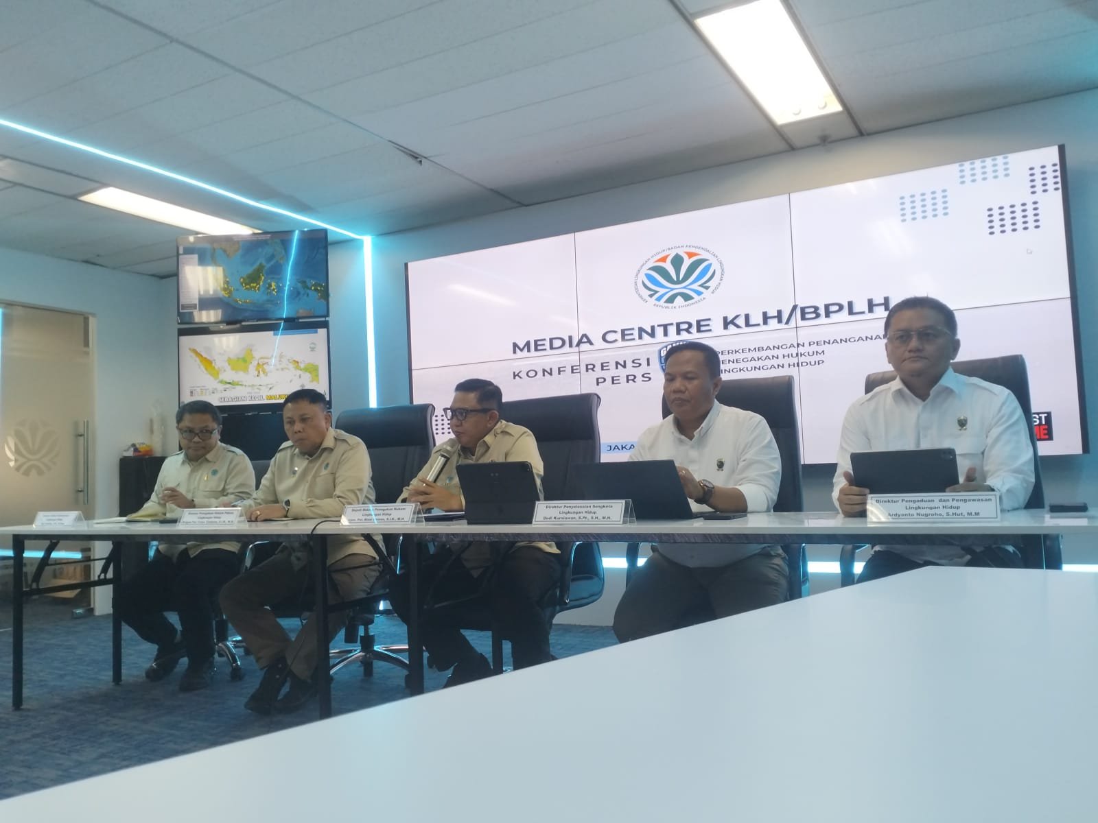 KLH Seret Enam Perusahaan ke Pengadilan, Gugatan Rp4,8 Triliun atas Bencana Sumatra