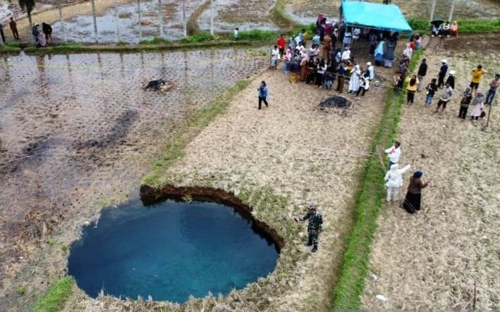 BRIN Minta Waspadai Air Sinkhole: Ada Kandungan Bakteri dan Logam Berat