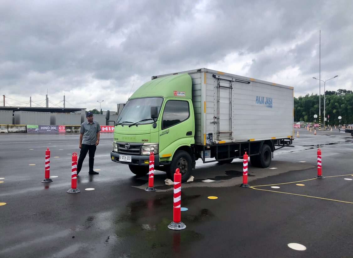 Pusat Pelatihan HTSCC Jadi Bukti Serius Hino Dukung Bisnis Transportasi dari Hulu ke Hilir