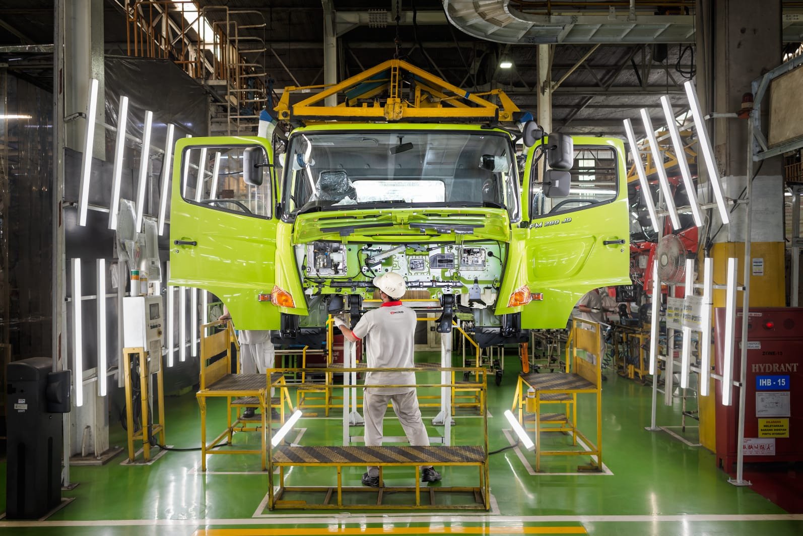 Menyambangi Pabrik Hino di Purwakarta, Dapur Produksi Truk Hino 500 hingga Bus