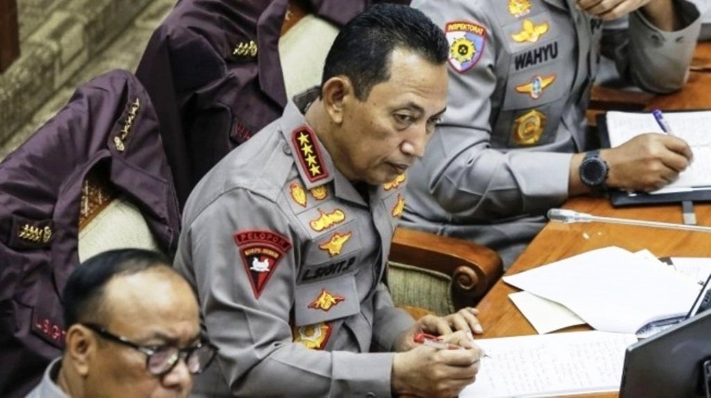 Kapolri Tolak Polisi di Bawah Kementerian