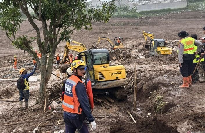 Bencana Longsor Cisarua, Menteri LH Bakal Terjunkan Tim Ahli