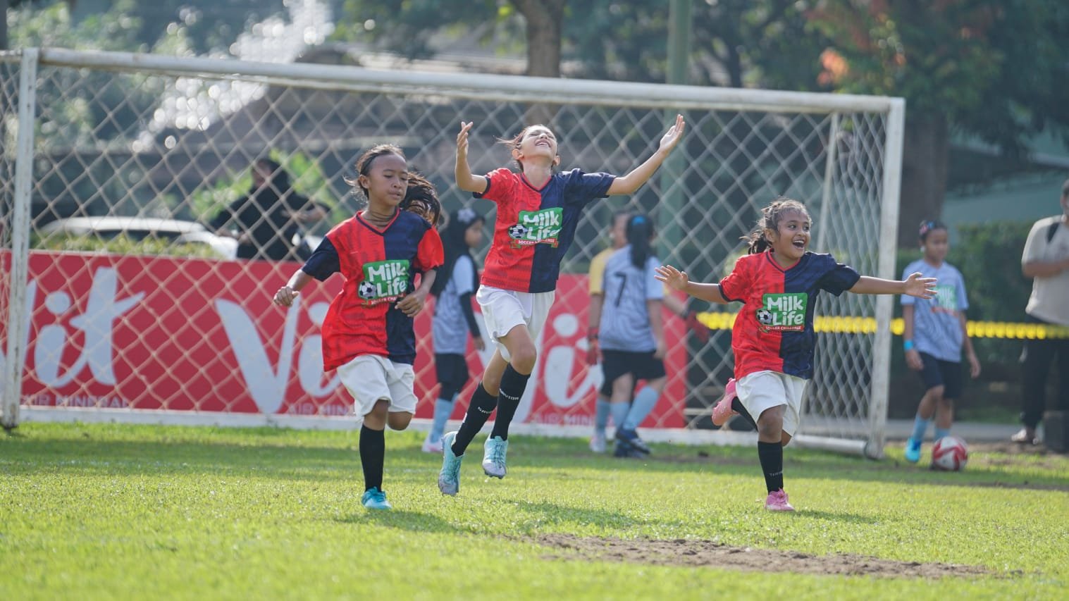 Pemprov DKI Dukung Pembibitan Pesepak Bola Putri Lewat MilkLife Soccer Challenge