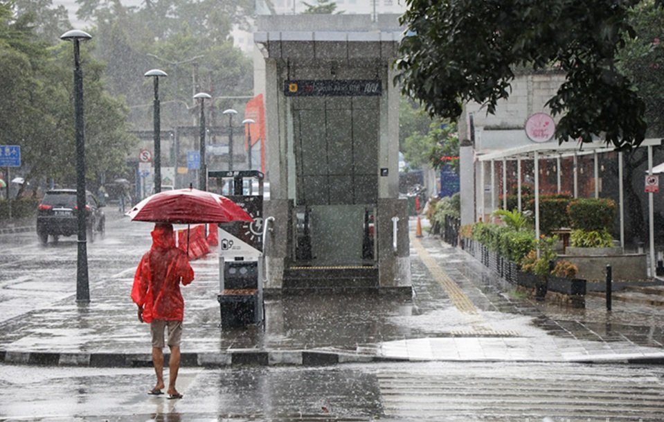 BMKG: Sebagian Besar Wilayah Indonesia Hujan Ringan, Bali hingga Maluku Utara Berpotensi Hujan Lebat