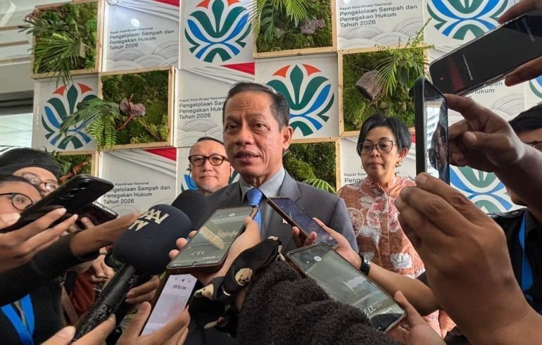 Hasil Evaluasi KLH: 80 Izin Lingkungan Tambang Dibekukan