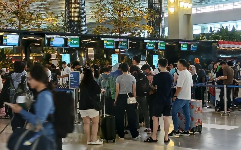 Timur Tengah Memanas, 7 Penerbangan dari Bandara Soetta Ditunda