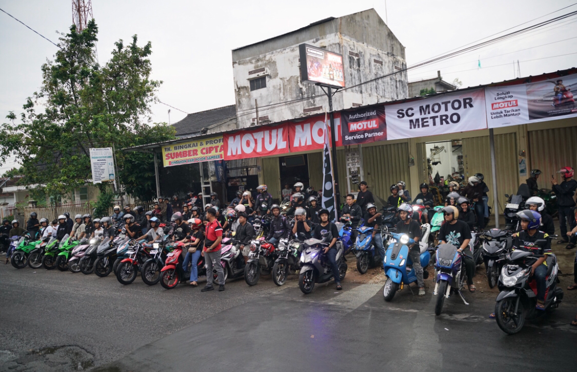 Ratusan Bikers Ramaikan Moride Lampung 2026, IPONE Perkenalkan Oli Terbaru Katana Scoot hingga R4000
