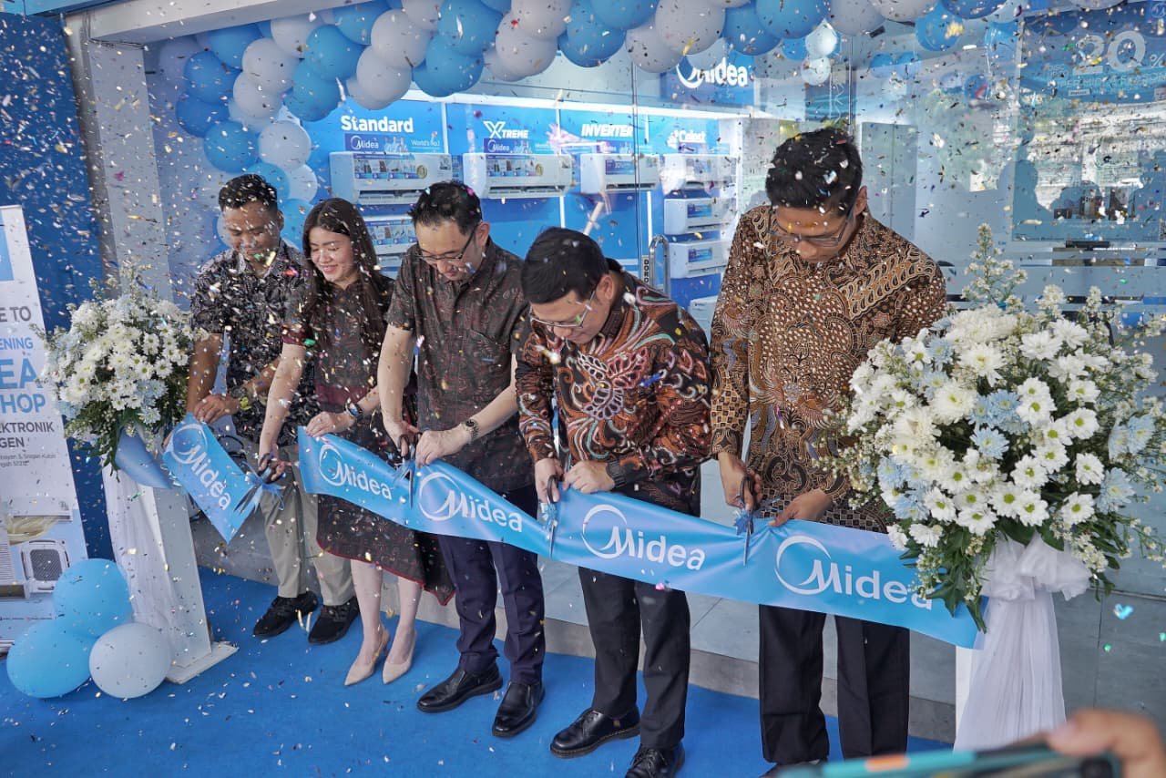 Perluas Jaringan, Midea Resmikan Pro Shop Pertama di Sragen