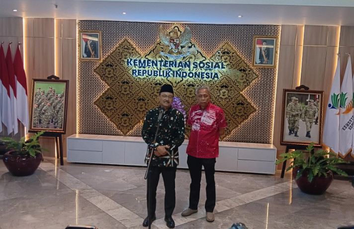 Mensos Ungkap Fakta di Balik Anggaran Sepatu Sekolah Rakyat
