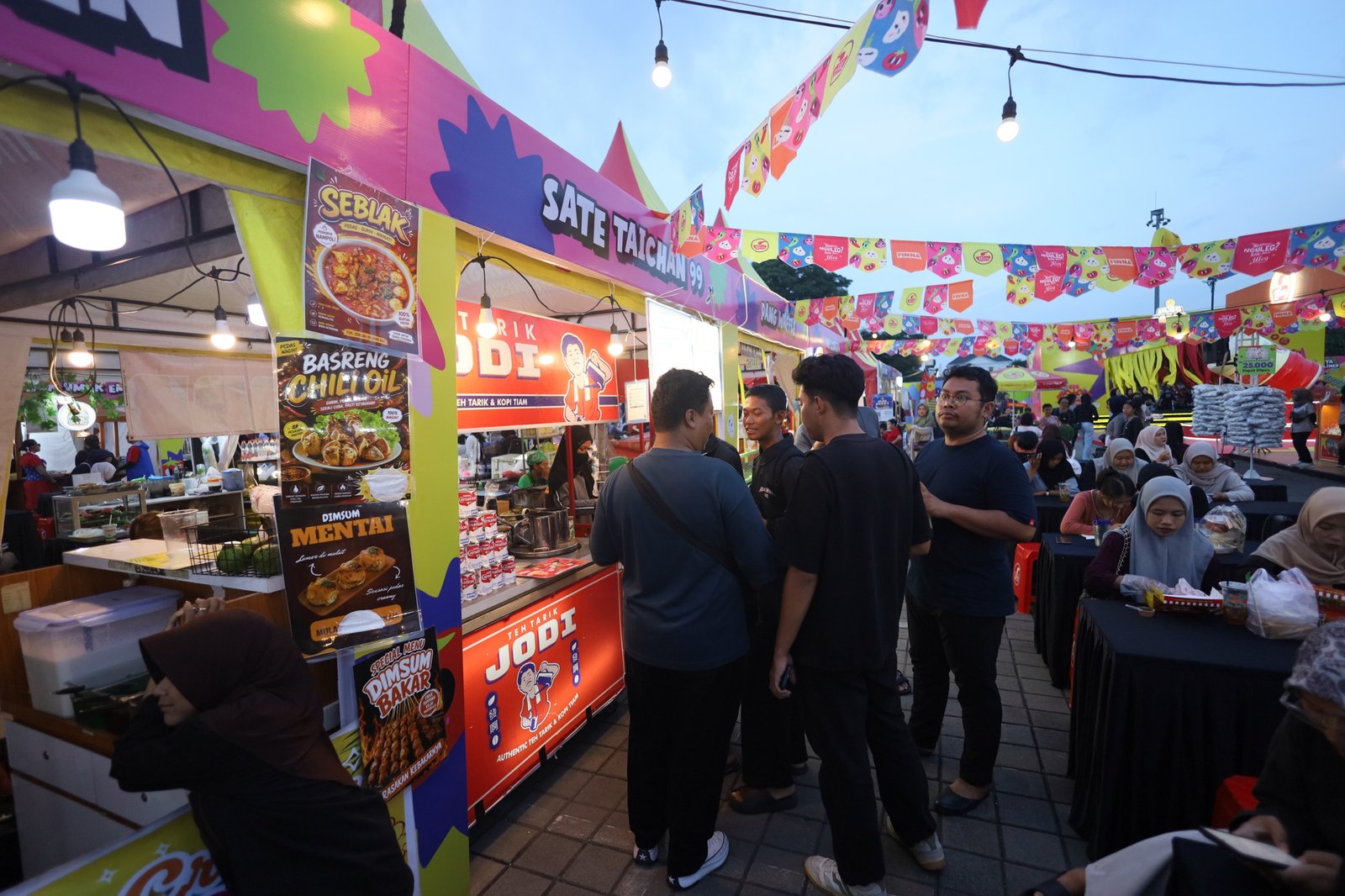 Uleg Bazar Kuliner 2026 Hadir di Solo, Surga Pecinta Makanan Pedas