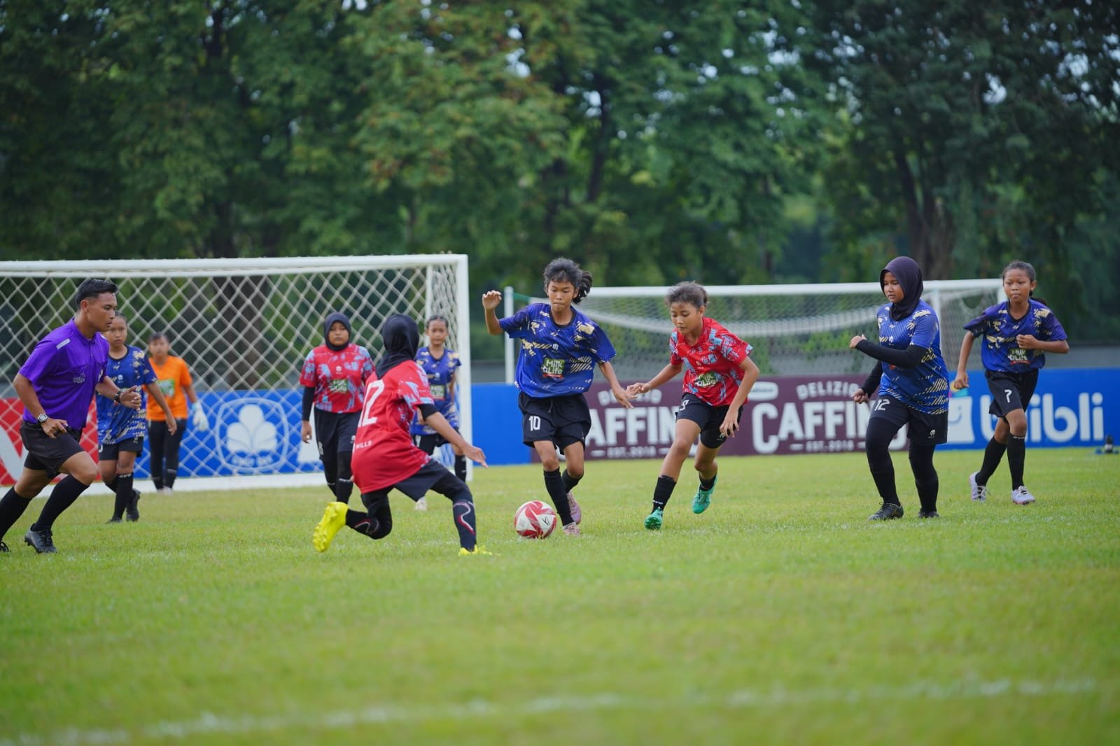 Jacksen Tiago Puji Talenta Sepak Bola Putri di MLSC Surabaya Seri 2 2025-2026