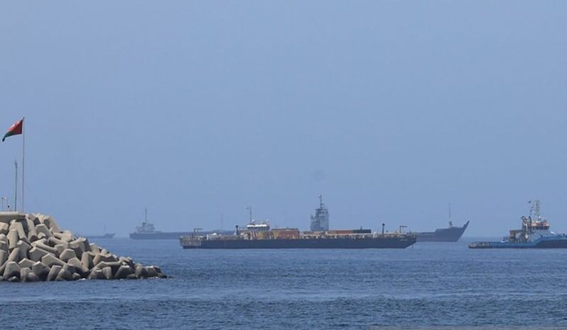 IMO Tunda Evakuasi Ribuan Pelaut di Selat Hormuz Usai Serangan Kapal di Teluk Oman
