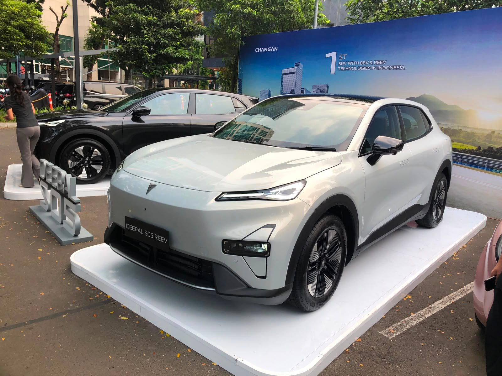 Changan Buka Pre-Book Deepal S05 di Indonesia, Hadir dalam Varian BEV dan REEV Mulai Rp500 Jutaan