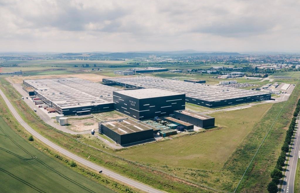 Daimler Truck Global Parts Center Beroperasi, Pasokan Suku Cadang Mercedes-Benz Truck di Indonesia Makin Terjamin