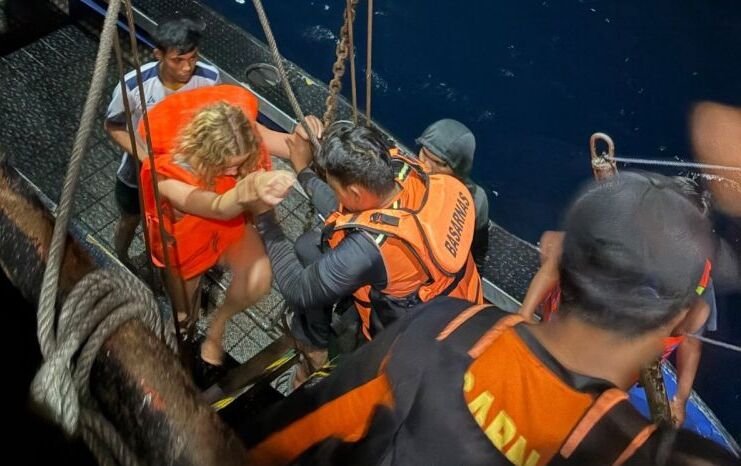 Kapal Tenggelam di Perairan Bima, SAR Mataram Selamatkan 45 Penumpang