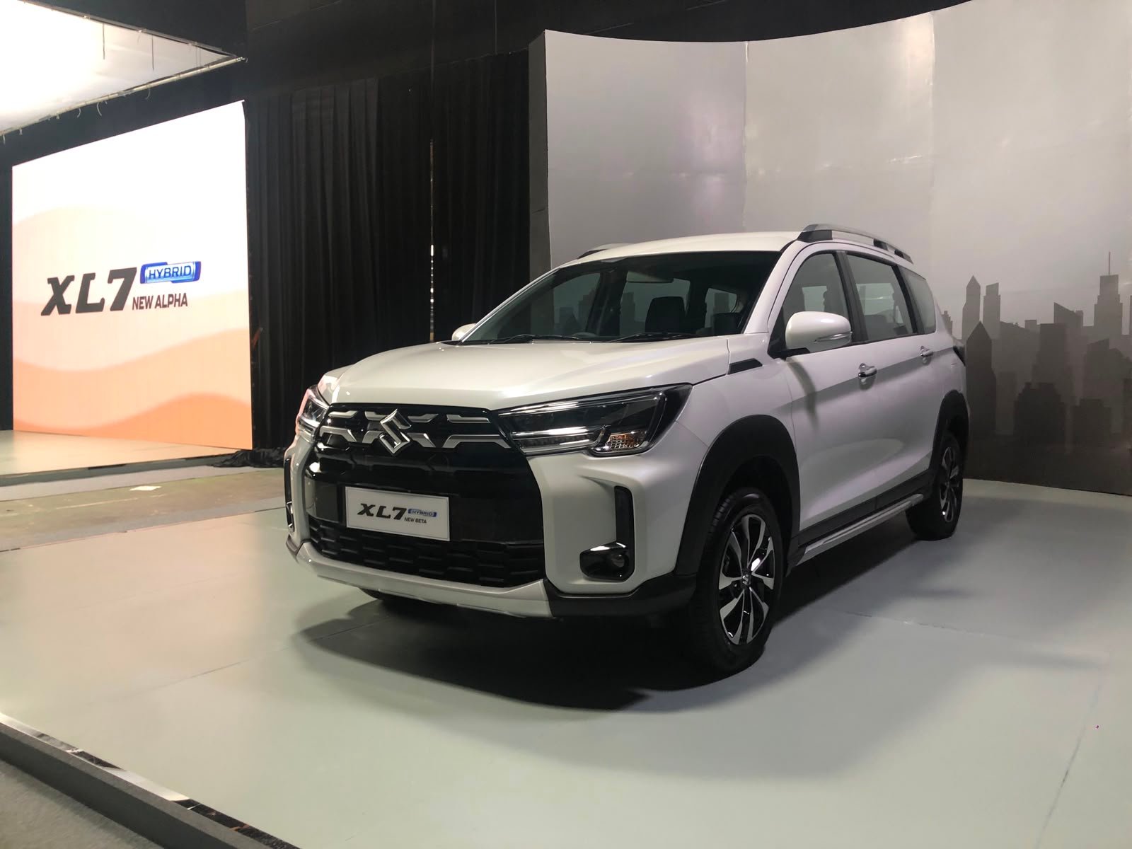 Suzuki XL7 Terbaru Kini Tampil Makin Modern, Intip Deretan Fitur Baru yang Dibawa