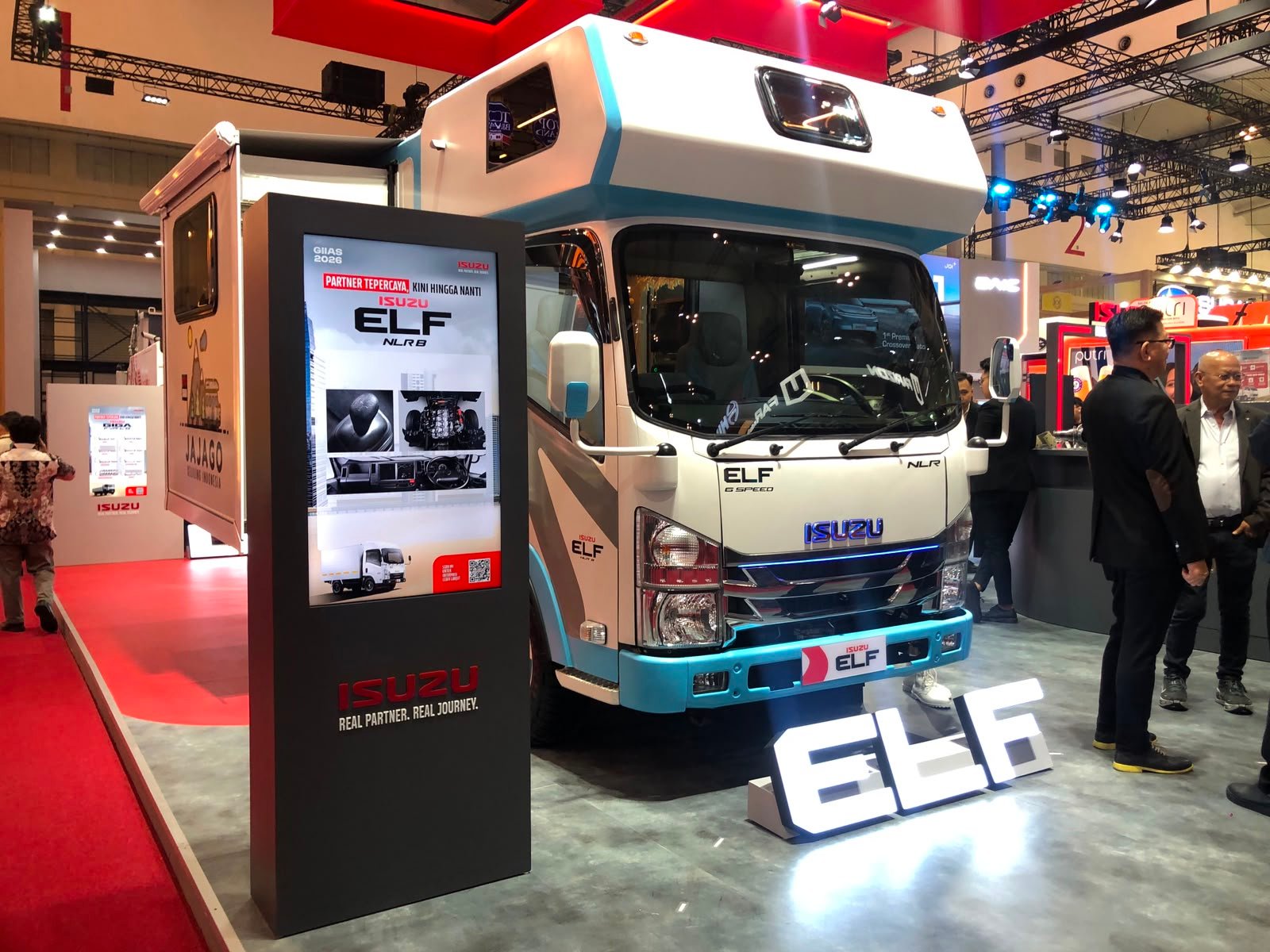 Isuzu Ungkap Fleksibilitas Kendaraan Niaga untuk Logistik hingga Bisnis Kreatif di GIIAS 2026