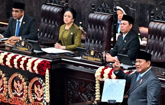 Bakal Lanjutkan MBG, Prabowo: Koruptor Tak Pantas Dihormati