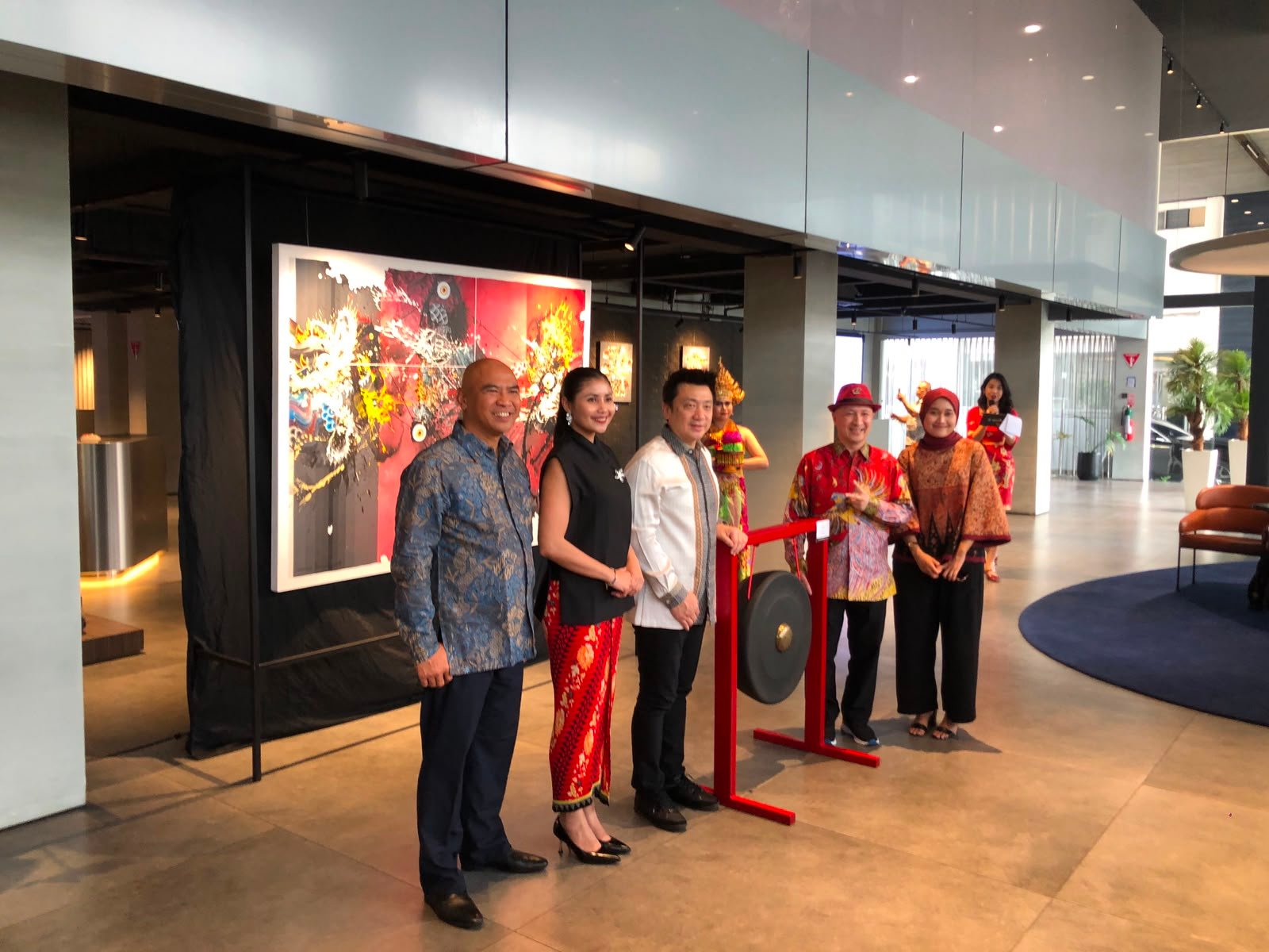 BMW Astra Padukan Seni dan Otomotif Lewat The Art of Joy di Jakarta dan Serpong