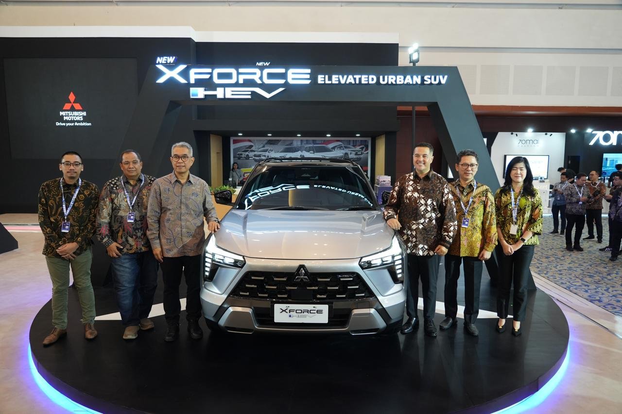 Mitsubishi New Xforce HEV Resmi Meluncur di GIIAS Surabaya 2026, Sekali Isi Bensin Tembus 1.172 Km