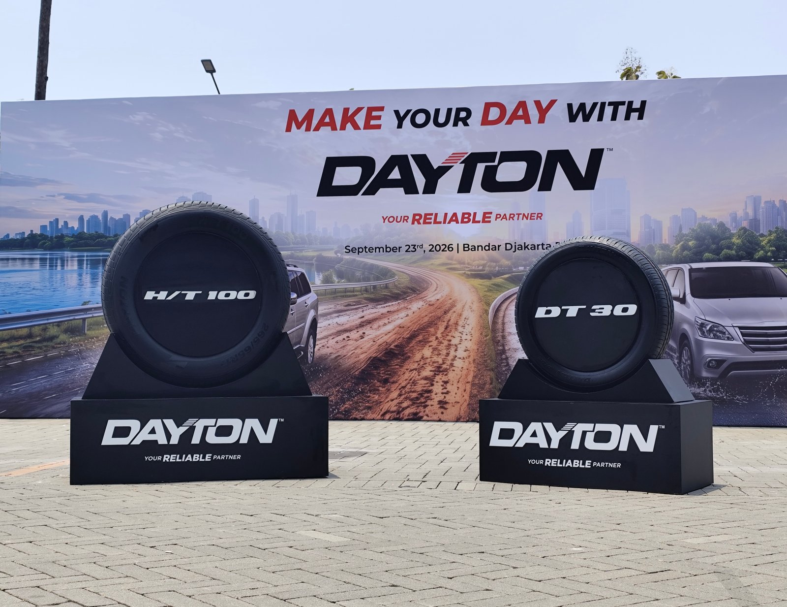Dayton Resmi Masuk Indonesia, Merek Baru Bridgestone Bawa Dua Ban Perdana