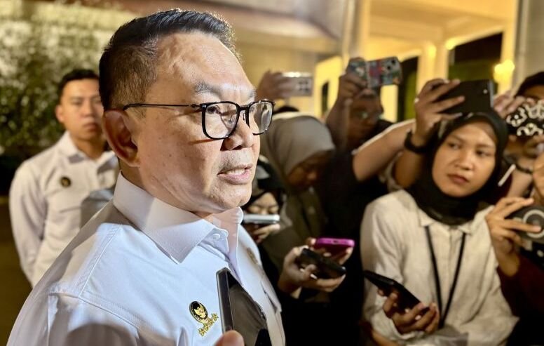 Cegah Kelelahan, Menko Polkam Pastikan Pemadam Karhutla Dirotasi