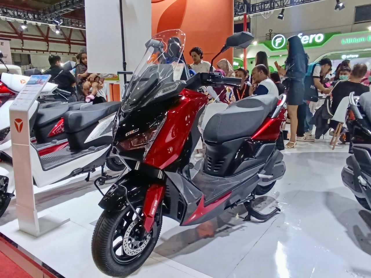Yadea GT80 Tantang Touring 180 Km Sekali Cas, Lewati Jalur Bromo hingga Suramadu